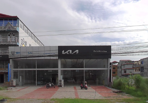 Om Sai Moto Corp Pvt. Ltd showroom photo 1